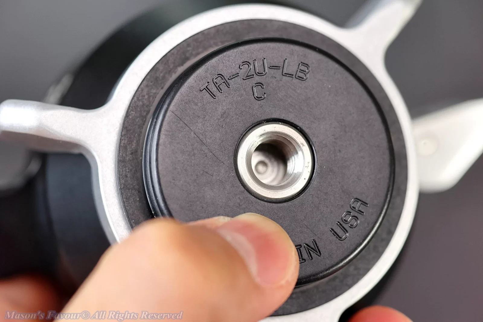 Really Right Stuff (RRS) TA-2U-LC Lever-Release Leveling Base - Hands-On 5