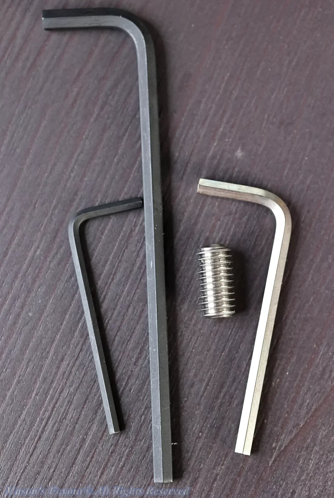 Really Right Stuff (RRS) TA-2U-LC Lever-Release Leveling Base - Accessories including Allen Wrenches, 3/8" Screw