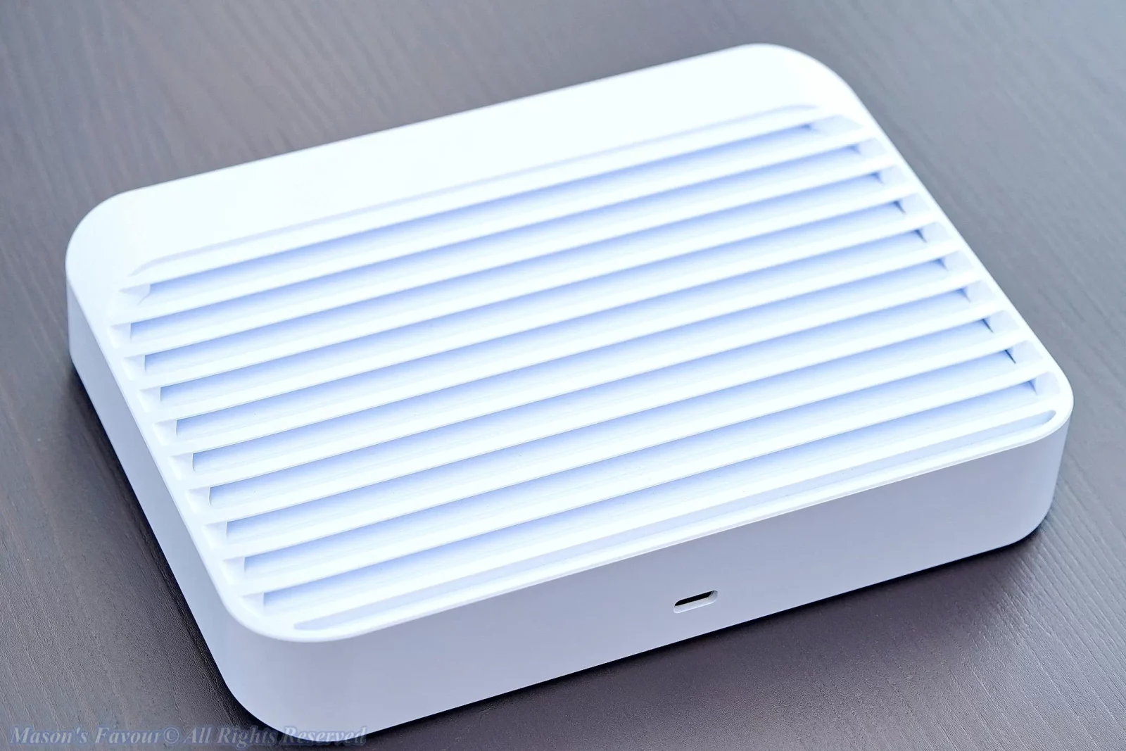 Ubiquiti UniFi Flex XG 10Gbe Switch - Perspective 2