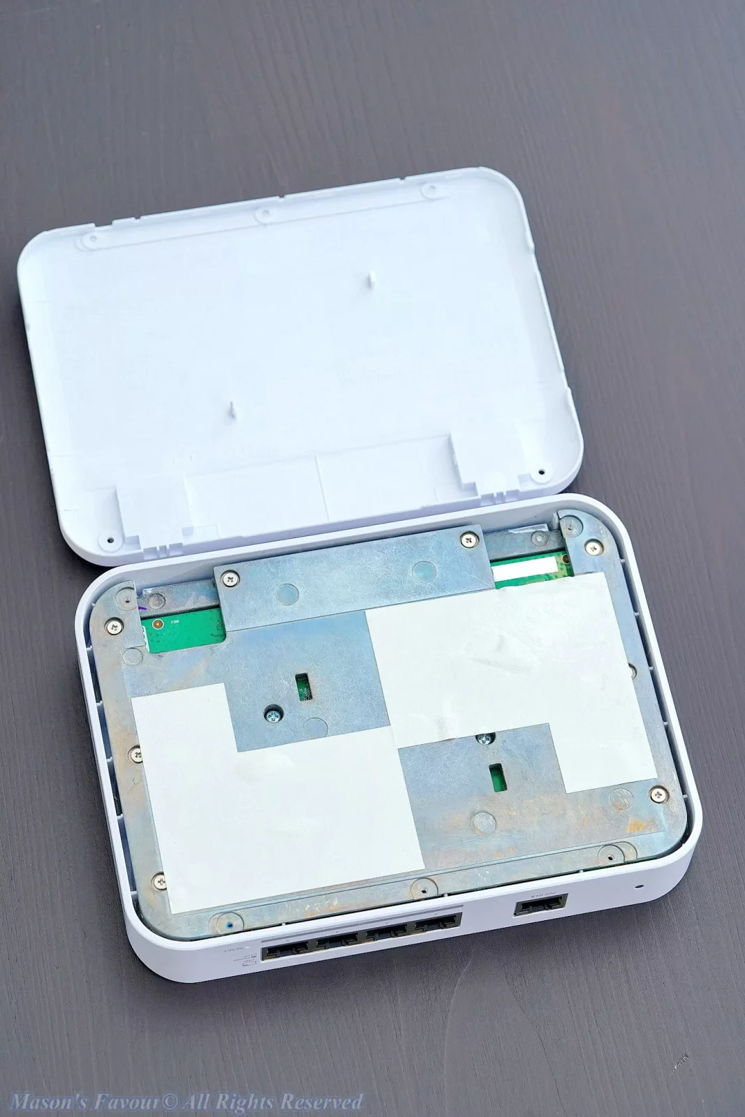 Ubiquiti UniFi Flex XG 10Gbe Switch - Teardown