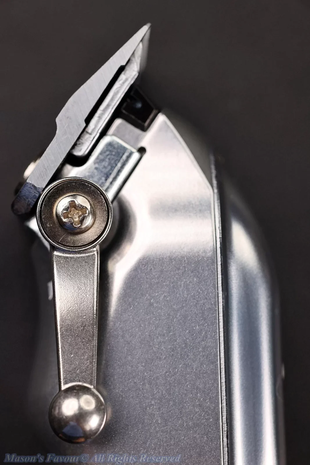 Wahl Pro Cordless Senior Metal Edition - Hair Clipper, Blade Control Lever, Shallower Cutting Position for the Blade
