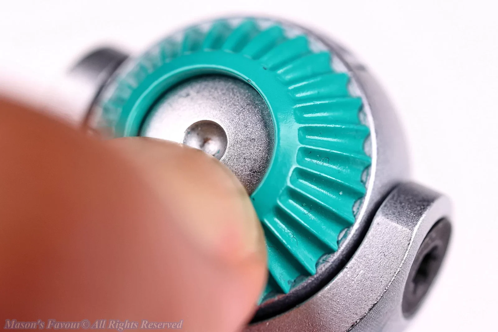 Wera KK-ZYKLOP-1/4" Ratchet Wrench Set - Eyeball Connector, Release (Unlock) State, by Pressing the Button 1