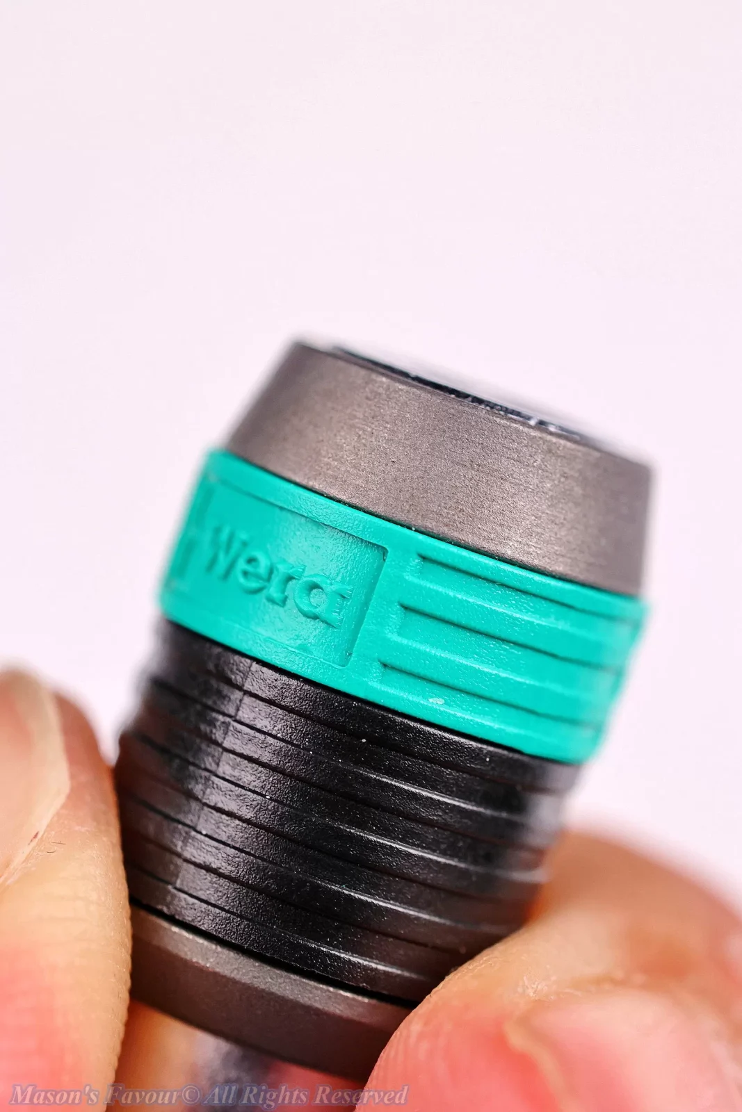 Wera KK-ZYKLOP-1/4" Ratchet Wrench Set - Bushing Adapter, Release (Unlock) State, by Sliding the Outer Sleeve upward