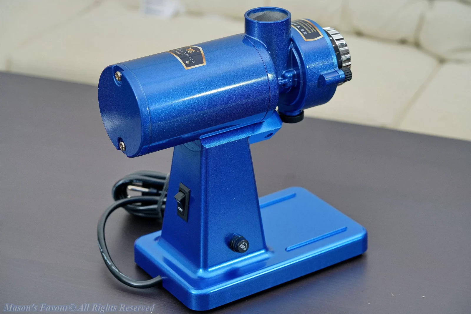 Yang-Chia Machine Coffee Grinder 690N - Perspective 3