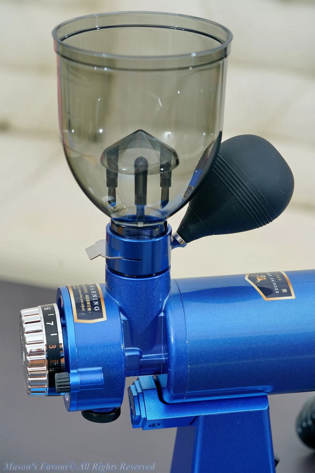 Yang-Chia Machine Coffee Grinder 690N - Bladder Powder Blower attached to the Detachable Bean Inlet Limiter
