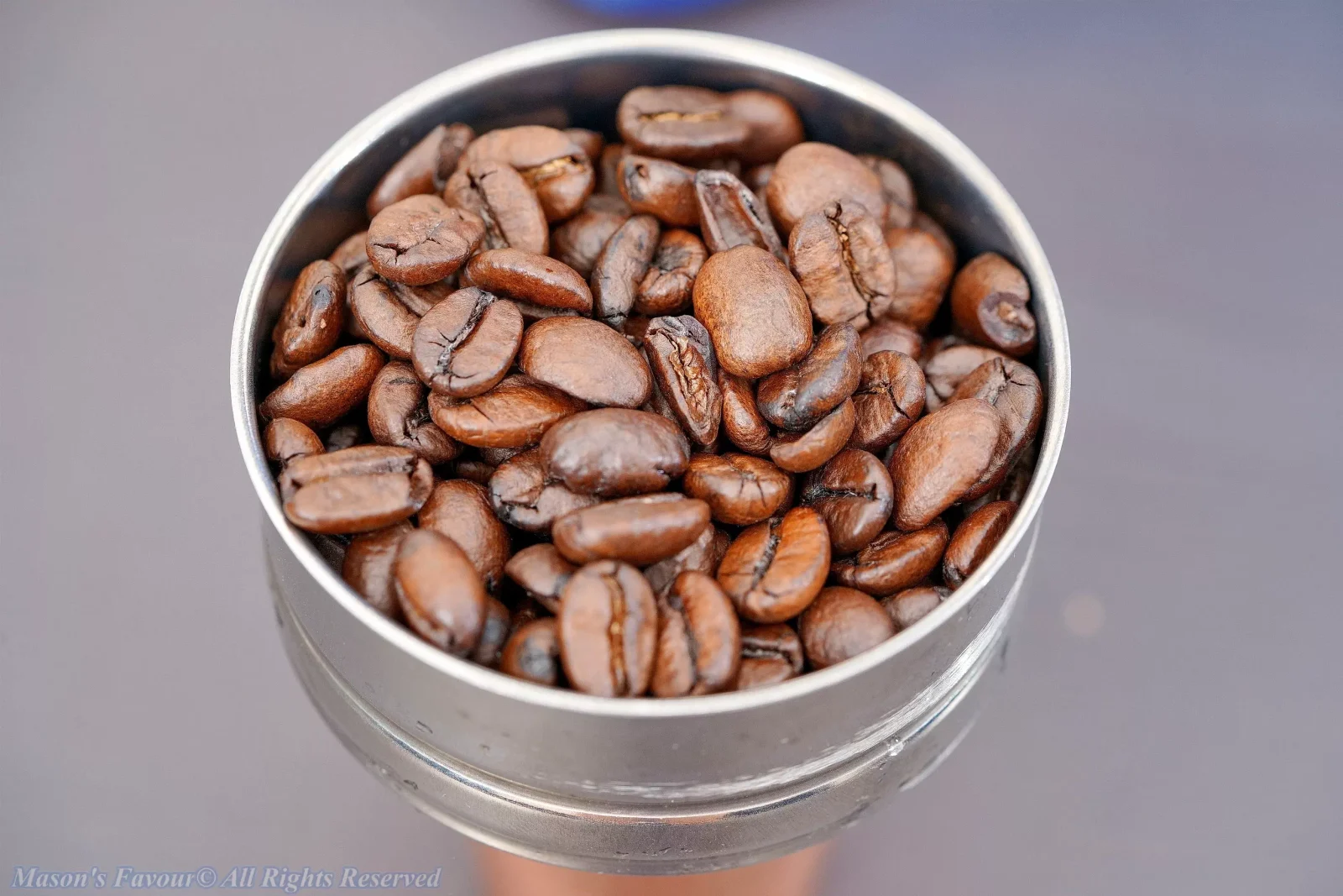 Yang-Chia Machine Coffee Grinder 690N - Cup of Coffee Beans for Bialetti New Brikka Induction Moka Pot