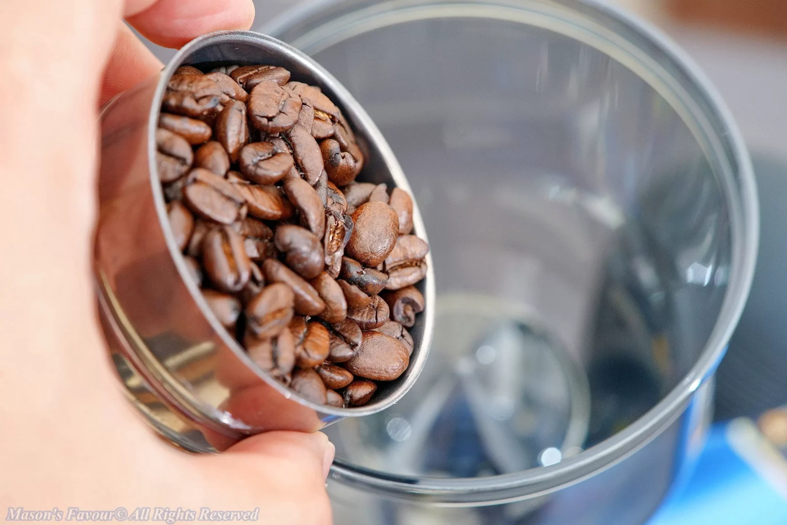 Yang-Chia Machine Coffee Grinder 690N - Cup of Coffee Beans Ready for Grinding 1