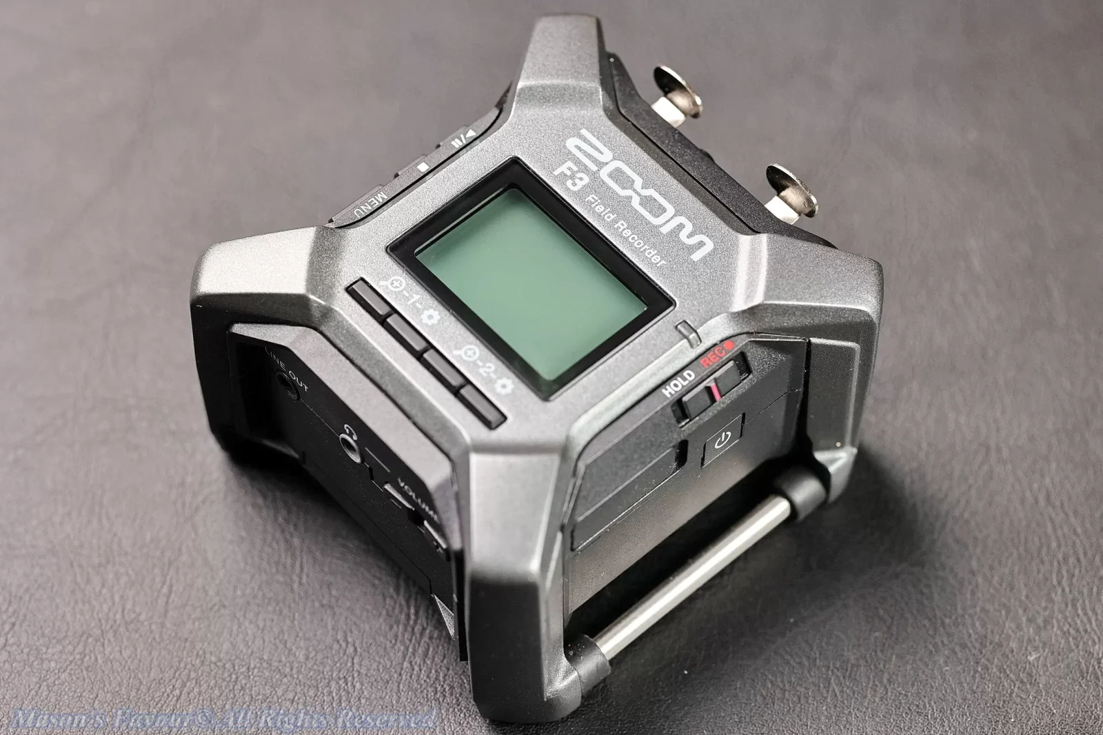 Zoom F3 Field Recorder - Persepctive 1