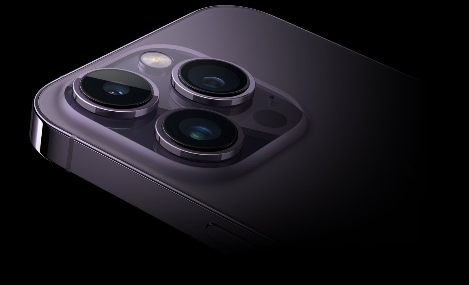 Camera Shaking issue on iPhone 14 Pro, of which image is sourced from Apple website